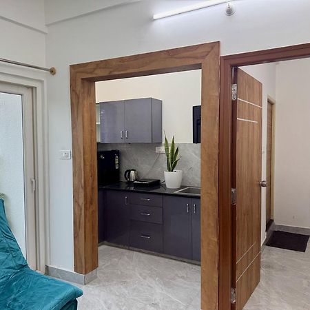 Truelife Whitefield - Premium 1 Bhk Apartments - Prime Location - Easy Access To Main Rd - Metro - Itpl - Fast Wifi - Kitchen - Smart Tv - Power Backup - Park - Garden Views 벵갈루루 외부 사진