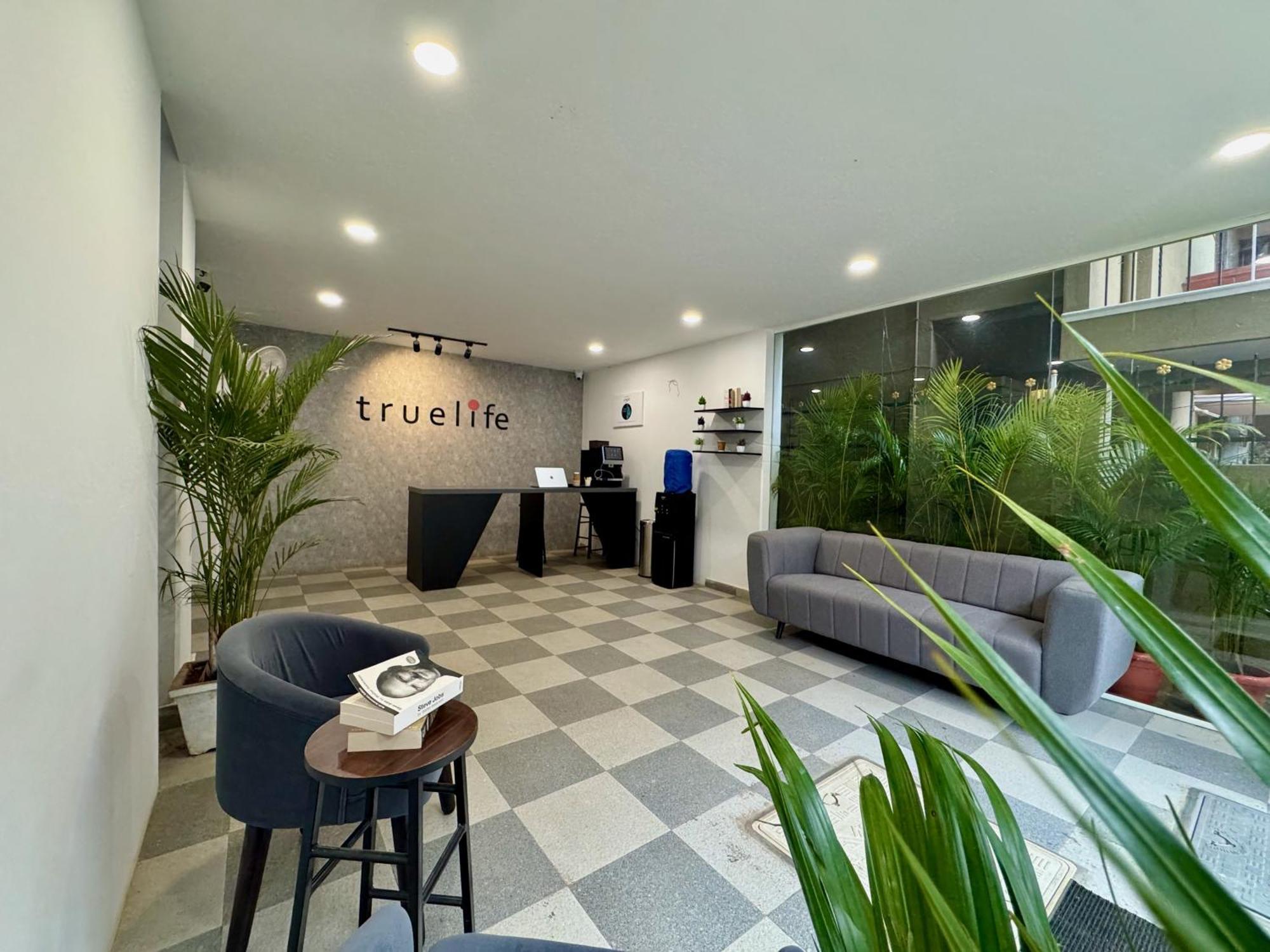 Truelife Whitefield - Premium 1 Bhk Apartments - Prime Location - Easy Access To Main Rd - Metro - Itpl - Fast Wifi - Kitchen - Smart Tv - Power Backup - Park - Garden Views 벵갈루루 외부 사진